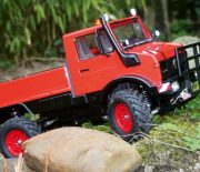 Ein Unimog 425 auf XC-Basis wird aufgemotzt