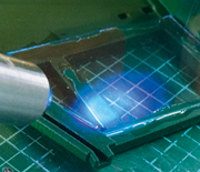 UV-Kleber als Problemlöser im Modellbau