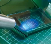 UV-Kleber als Problemlöser im Modellbau
